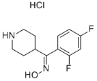 2,4-difluorfenil-(4-piperidinil)metanono oksimo hidrochloridas